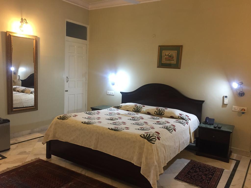 Barwara Kothi Hotel Jaipur Bilik gambar
